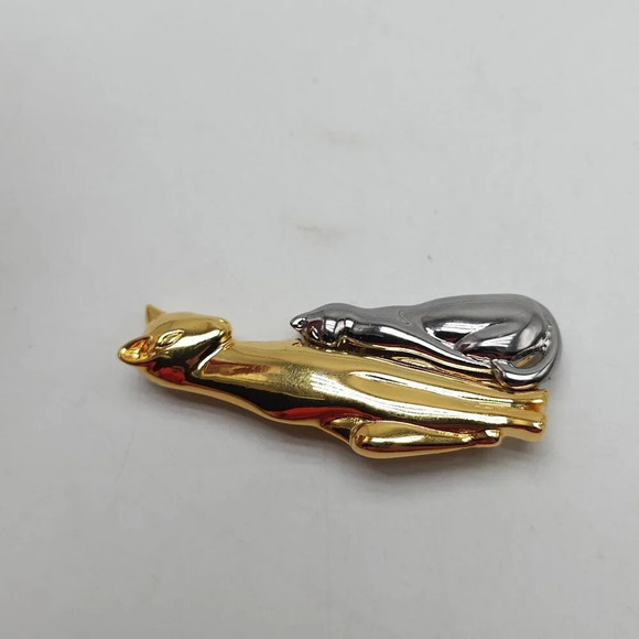 Vintage Liz Claiborne Gold and Silver Tone Cat Cats Brooch Pin - Picture 2 of 5